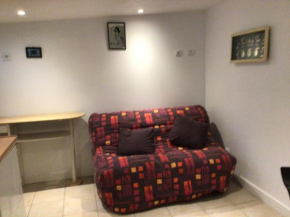Studio au fond du jardin